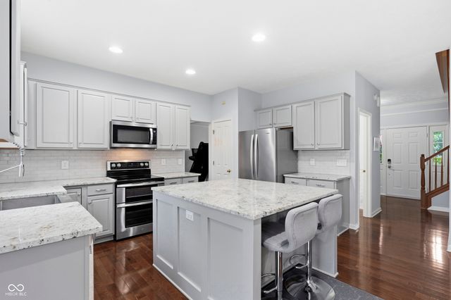 10917 Yorktown Crossing, Carmel, IN 46032