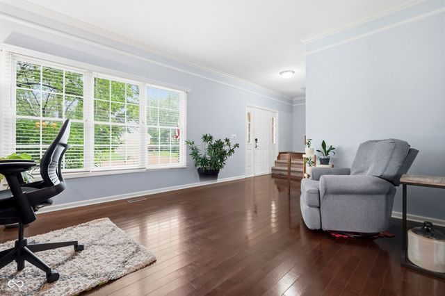 10917 Yorktown Crossing, Carmel, IN 46032