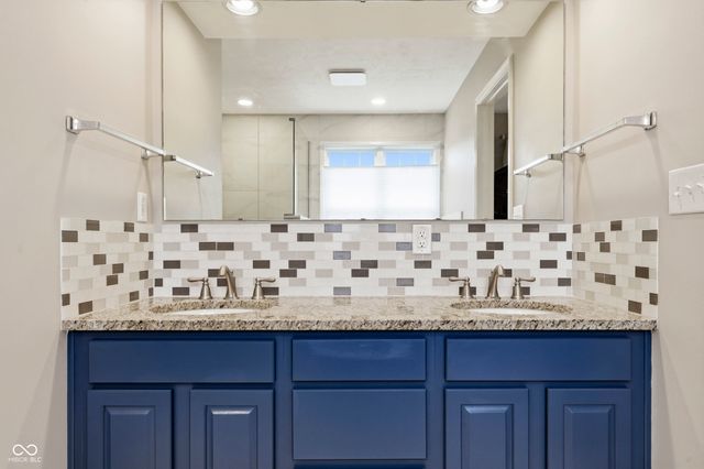 10917 Yorktown Crossing, Carmel, IN 46032
