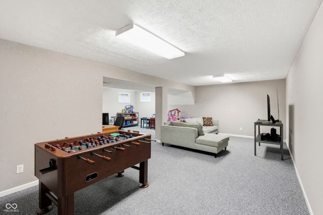 10917 Yorktown Crossing, Carmel, IN 46032