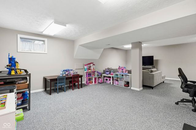 10917 Yorktown Crossing, Carmel, IN 46032