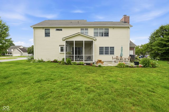 10917 Yorktown Crossing, Carmel, IN 46032