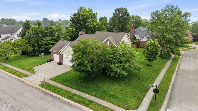 10917 Yorktown Crossing, Carmel, IN 46032