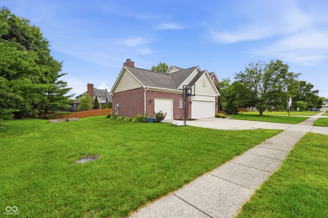10917 Yorktown Crossing, Carmel, IN 46032