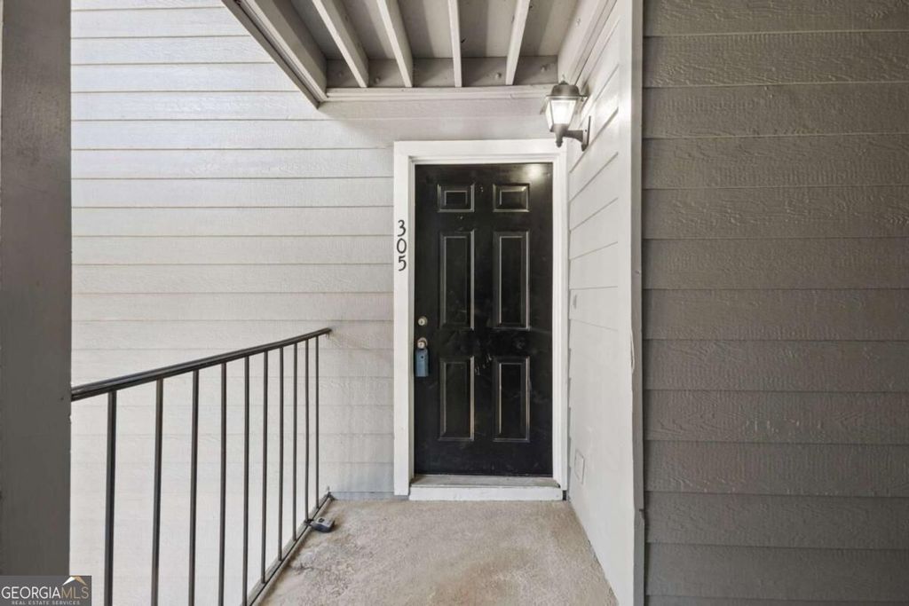 305 Granville Court, Atlanta, GA 30328 — exterior