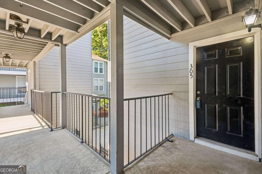 305 Granville Court, Atlanta, GA 30328 — photo 2