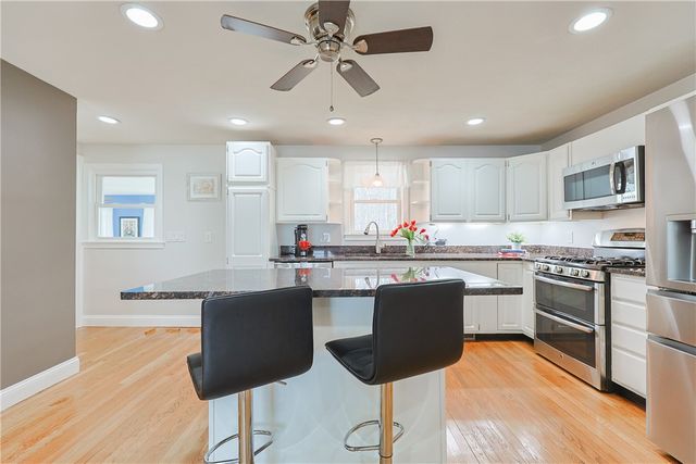 40 Forestdale Drive, Cumberland, RI 02864