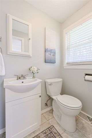 40 Forestdale Drive, Cumberland, RI 02864