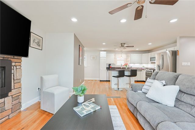 40 Forestdale Drive, Cumberland, RI 02864