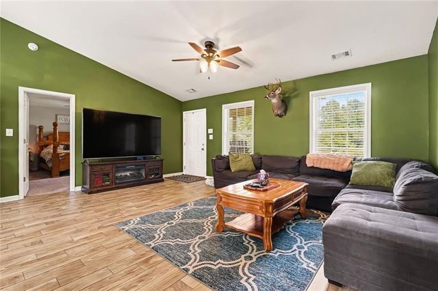 958 Hale Road, Maysville, GA 30558
