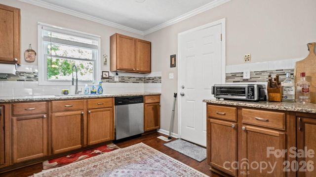 5313 Clearwater Lake Road, Mount Holly, NC 28120
