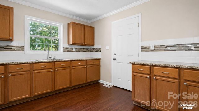 5313 Clearwater Lake Road, Mount Holly, NC 28120