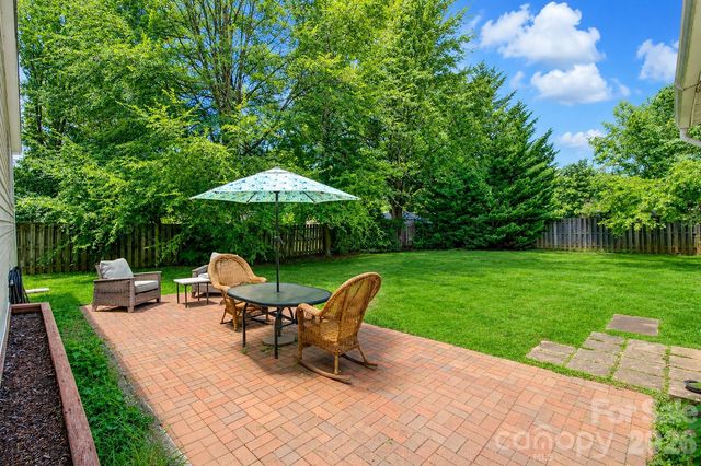 5313 Clearwater Lake Road, Mount Holly, NC 28120