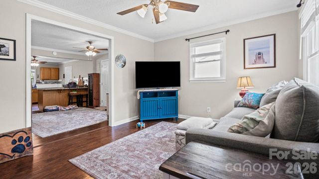 5313 Clearwater Lake Road, Mount Holly, NC 28120