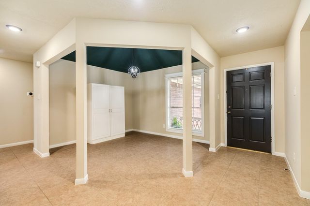 3210 Deer Trail Drive, Alvin, TX 77511