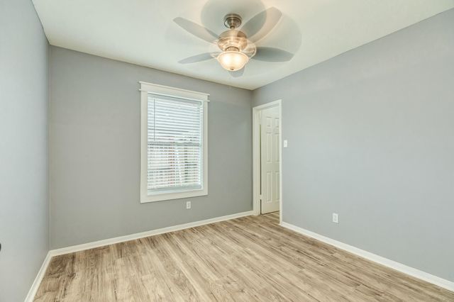 3210 Deer Trail Drive, Alvin, TX 77511