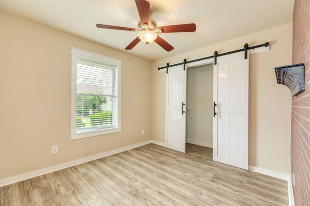 3210 Deer Trail Drive, Alvin, TX 77511