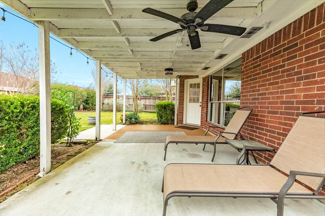 3210 Deer Trail Drive, Alvin, TX 77511