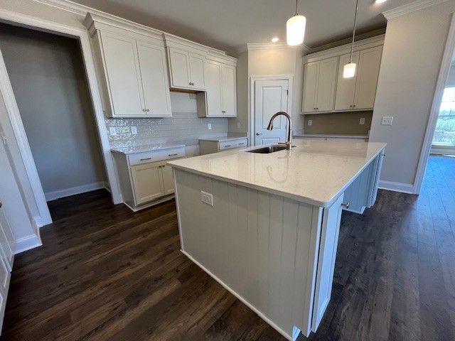 7514 Shoal Mill Point, Fairview, TN 37062