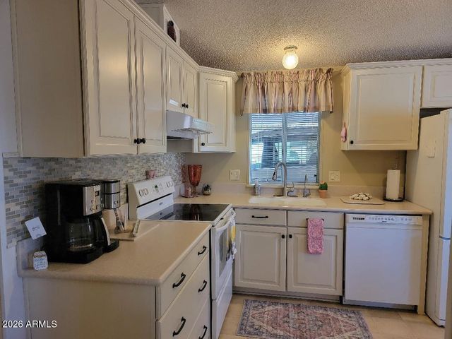 3704 N KANSAS Avenue, Florence, AZ 85132