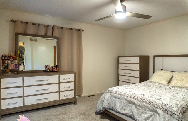 4600 Bel Aire Road, Des Moines, IA 50310