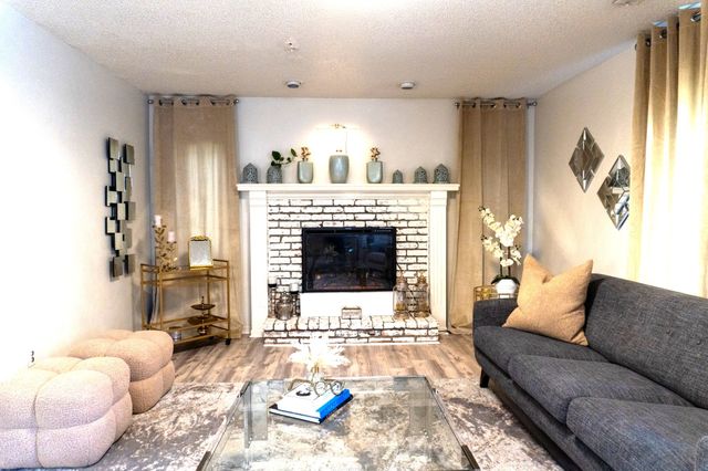 4600 Bel Aire Road, Des Moines, IA 50310