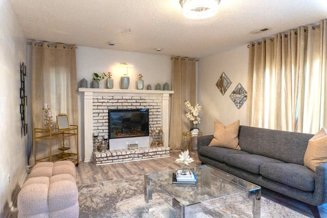 4600 Bel Aire Road, Des Moines, IA 50310