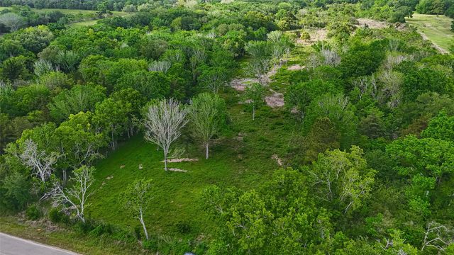 7600 Hacker Road, Hitchcock, TX 77563