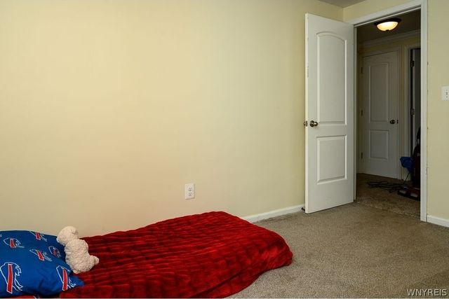 94 Bridlewood Drive, Lockport City, NY 14094