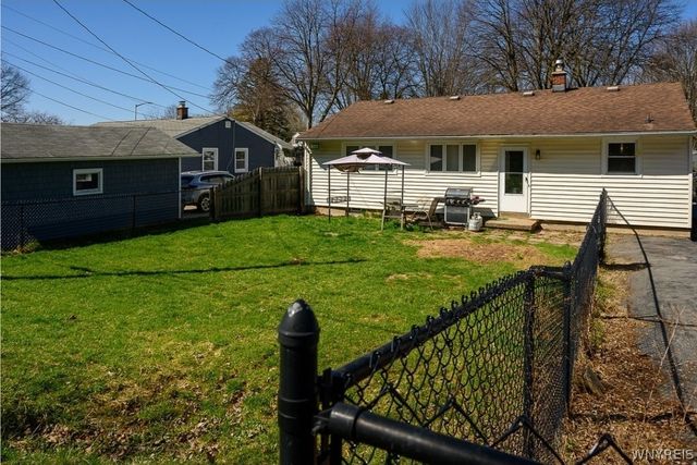 94 Bridlewood Drive, Lockport City, NY 14094