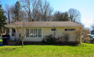 94 Bridlewood Drive, Lockport City, NY 14094