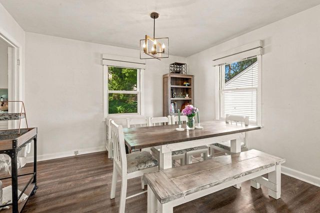 2551 N 94th STREET, Wauwatosa, WI 53226