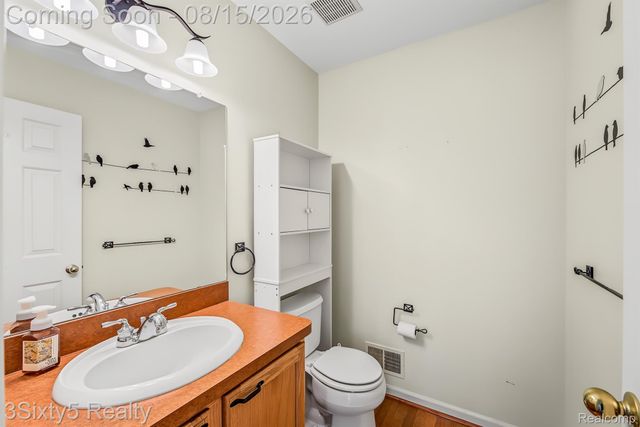 5930 Rolling Ridge Drive, Trenton, MI 48183