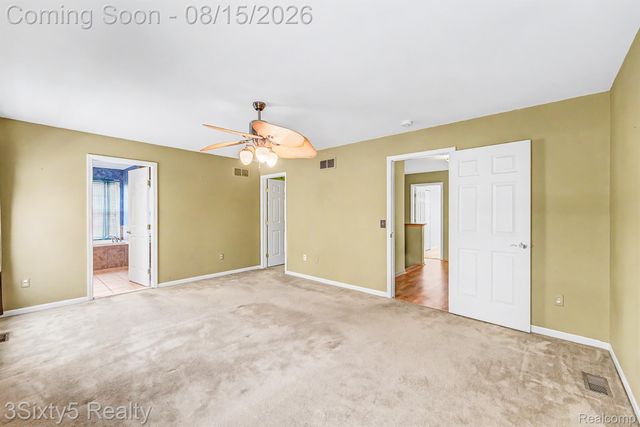 5930 Rolling Ridge Drive, Trenton, MI 48183