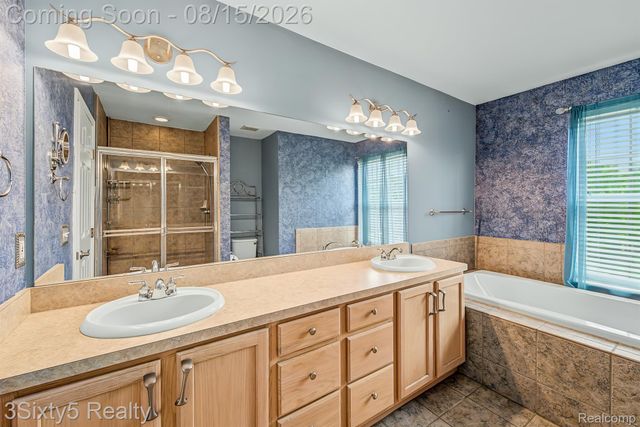 5930 Rolling Ridge Drive, Trenton, MI 48183