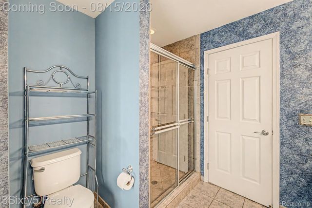5930 Rolling Ridge Drive, Trenton, MI 48183
