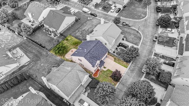 5930 Rolling Ridge Drive, Trenton, MI 48183
