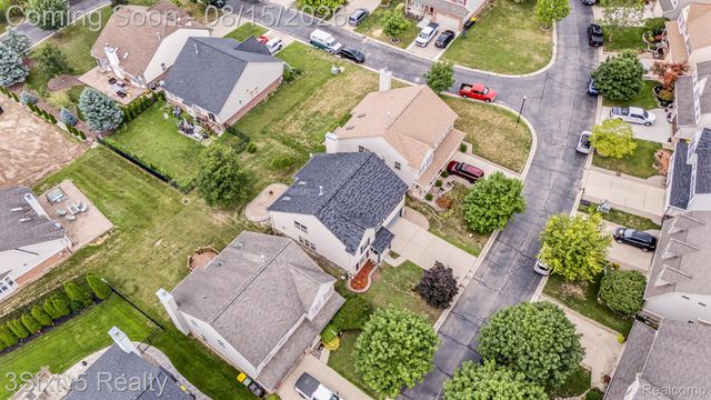 5930 Rolling Ridge Drive, Trenton, MI 48183