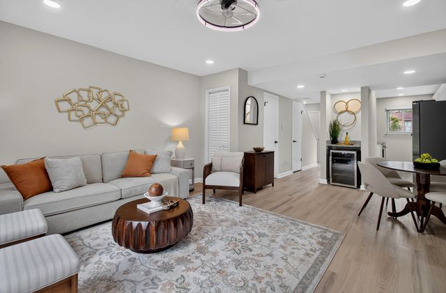 404 Andrea Lane, Hanahan, SC 29410