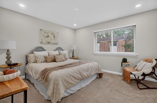 404 Andrea Lane, Hanahan, SC 29410