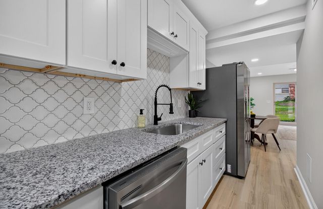 404 Andrea Lane, Hanahan, SC 29410