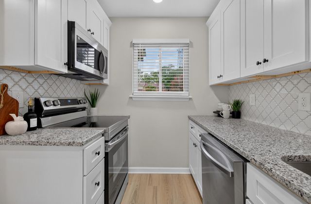404 Andrea Lane, Hanahan, SC 29410