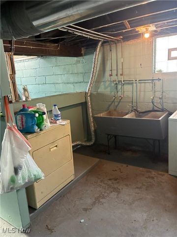 3492 W 100th Street 1, Cleveland, OH 44111