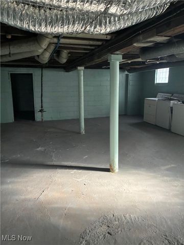 3492 W 100th Street 1, Cleveland, OH 44111