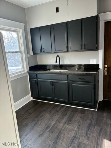 3492 W 100th Street 1, Cleveland, OH 44111