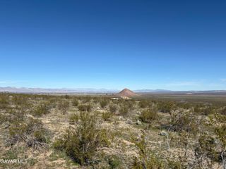Twin Butts Avenue, California City, CA 93505