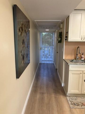 801 NE 18th Ct 202, Fort Lauderdale, FL 33305