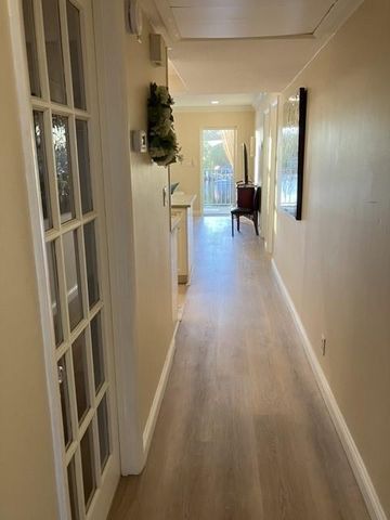 801 NE 18th Ct 202, Fort Lauderdale, FL 33305