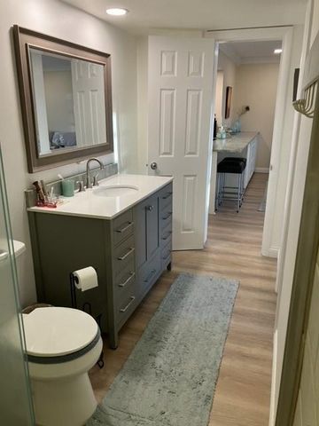 801 NE 18th Ct 202, Fort Lauderdale, FL 33305