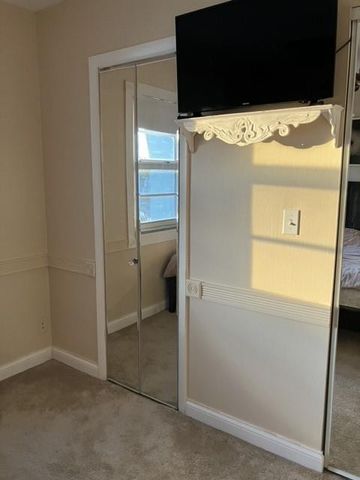 801 NE 18th Ct 202, Fort Lauderdale, FL 33305